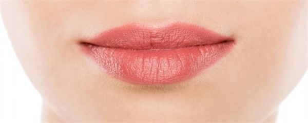 如何去嘴唇死皮，嘴唇去死皮小妙招