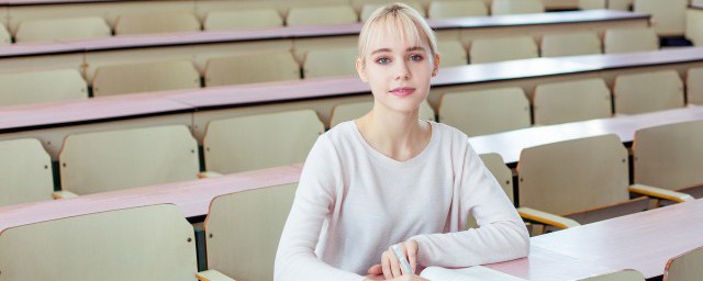 17岁女孩子叛逆期怎么教育，女孩子叛逆期如何解决
