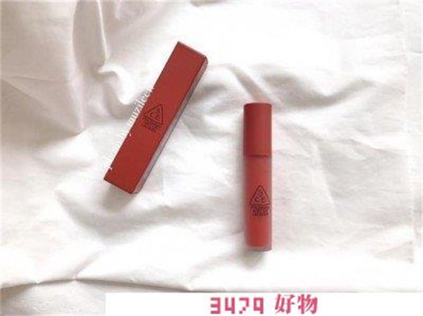 3ce唇釉黄皮哪个颜色最显白，3ce黄皮必入的唇釉