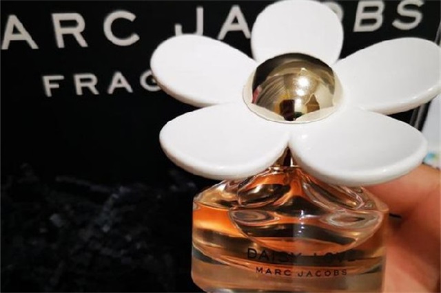 香水买50ml还是100ml的，香水什么牌子的最好