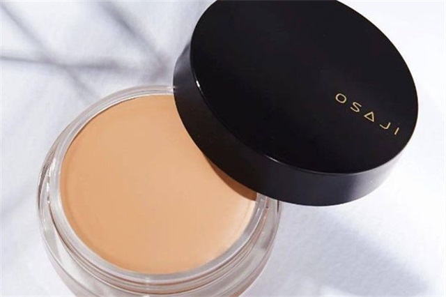 遮瑕膏干可以放精华吗，遮瑕膏有点干怎么办