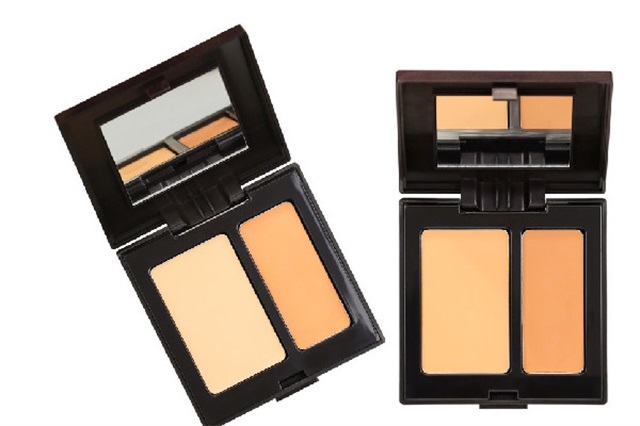 遮瑕膏用手指还是刷子，遮瑕膏用什么工具上妆