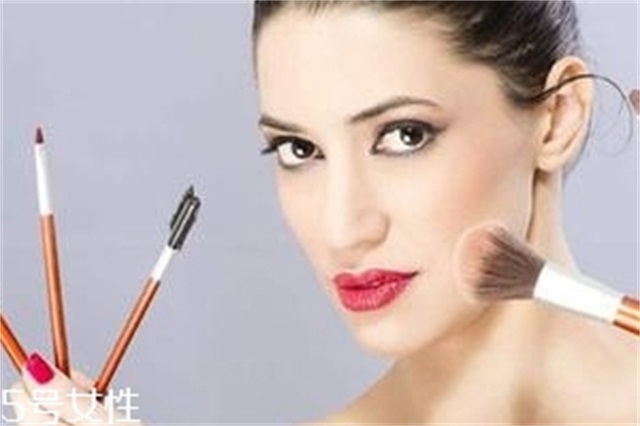 彩妆比较火的品牌，最火彩妆产品有哪些