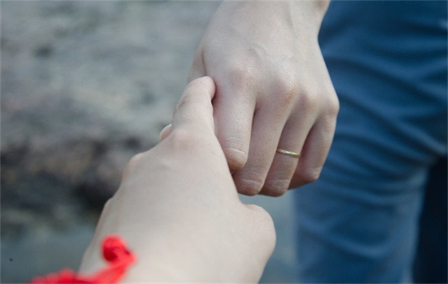 适当的喝一些银耳汤，女性喝什么样的汤是可以美容养颜