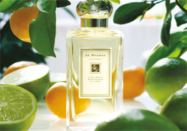 避免日光暴晒，如何预防小孩形成晒斑