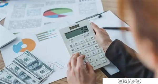 隔离扣工资违法吗，疫情隔离扣工资合法吗