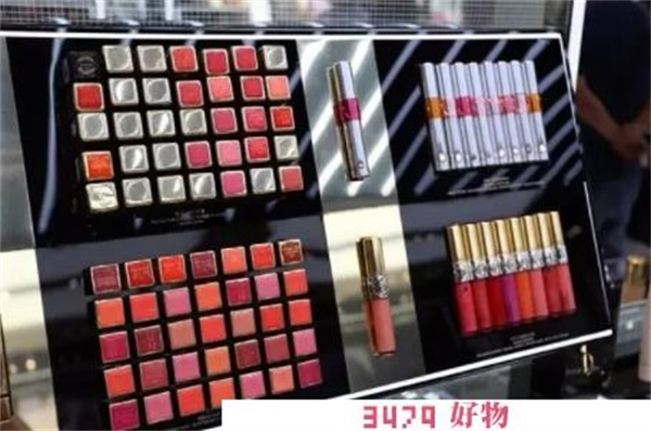 肤色暗黄用什么颜色口红最合适，黄皮最显白的口红颜色