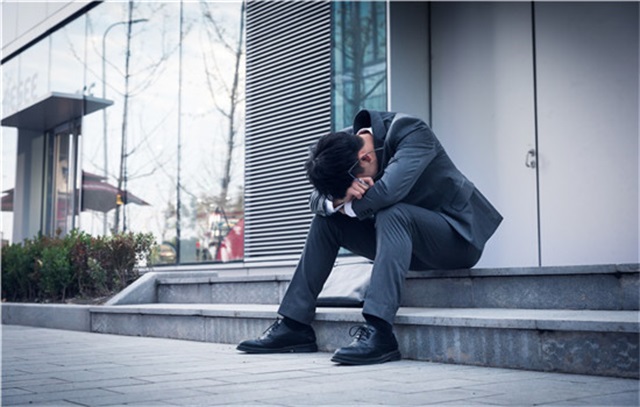 不会对皮肤造成损坏，彩光收缩毛孔的速度快吗