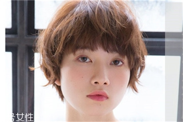 2022圆脸适合的发型，胖圆脸适合什么发型