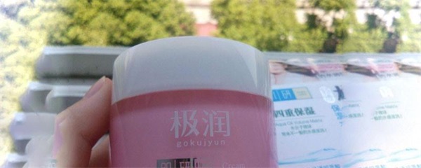 水凝露和爽肤水的区别