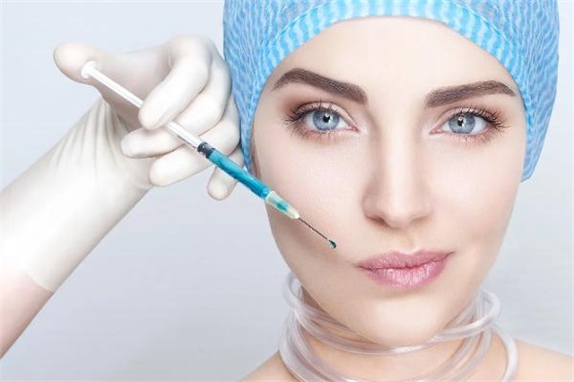 整容有什么危害吗，女子花近8万整容整出9级伤残