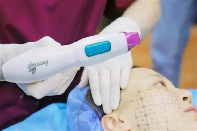 热玛吉会烫伤皮肤吗，热玛吉会加速衰老吗