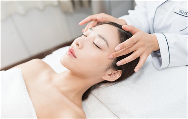 趁皮肤吸收力最强的时候，美容是有哪些常见的方法