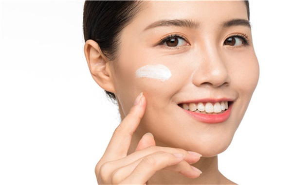 黄褐斑发生与什么有关，如何才能够有效的预防黄褐斑