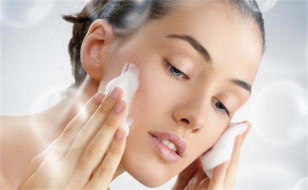 去除粉刺的食疗方，秋冬季节去除闭口粉刺有妙招