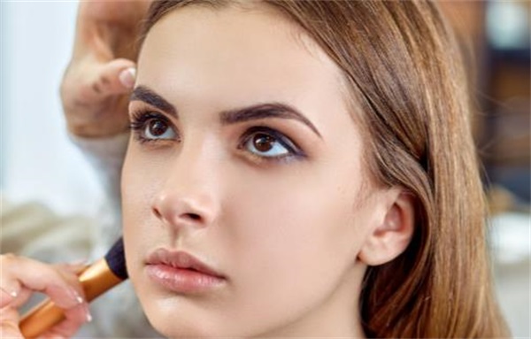 收缩毛孔的小窍门，毛孔粗大影响颜值