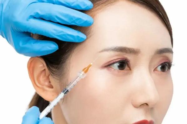 玻尿酸填充下巴能维持多长时间，玻尿酸填充下巴有什么副作用