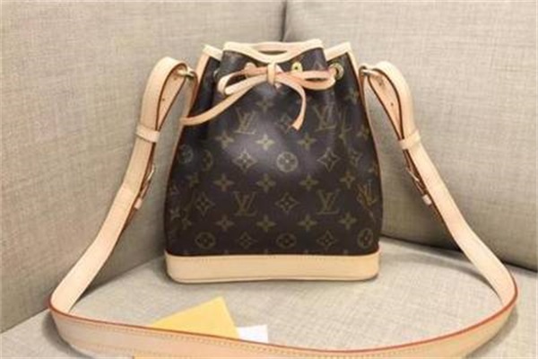lv是哪个国家的牌子，LV包包你眼中的一笑生花