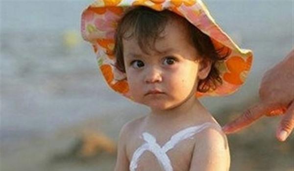 宝宝能用防晒喷雾吗，宝宝用防晒喷雾的危害