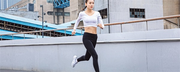  假胯宽和妈妈臀的区别，假胯宽和妈妈臀怎么区分