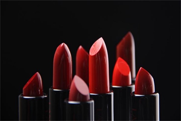 口红是什么材料做成的，哪个牌子口红最好用