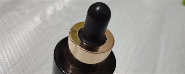 熊果苷原液可以和玻尿酸原液一起用吗