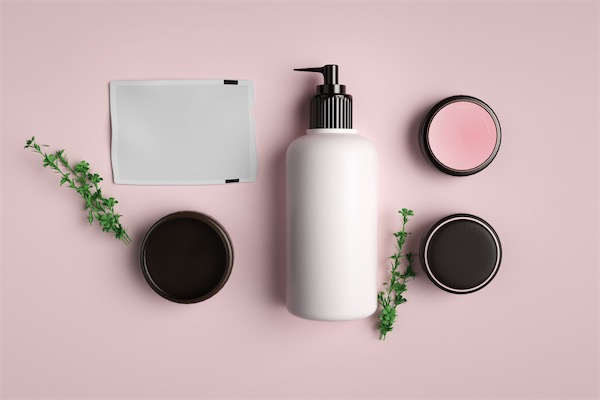 面颊能用粉底霜吗