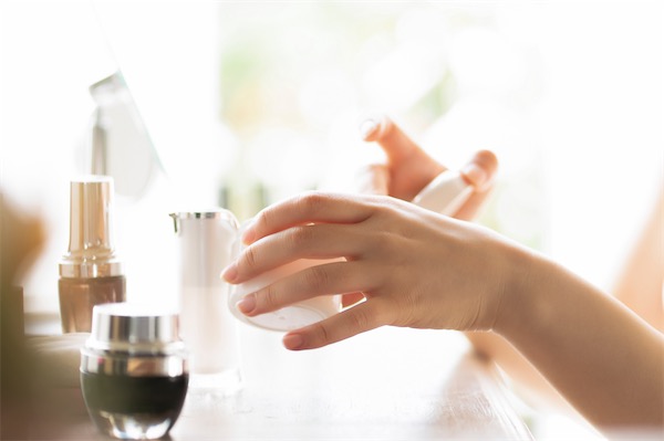 睡眠面膜和磨砂膏先用哪个