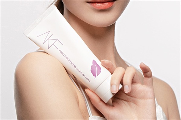 泡沫洗面奶能解决皮肤出油吗