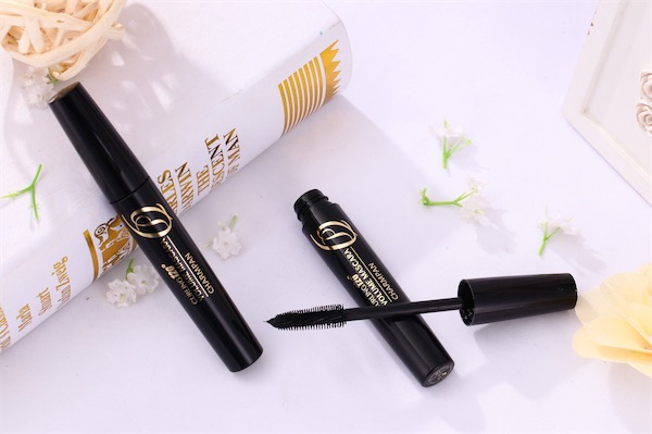 淑女妆要用睫毛膏吗