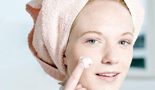 乳液和面霜可以涂眼部吗，最好避开眼睛周围