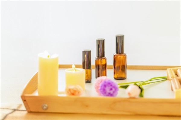 正确刮脸部用什么精油最好