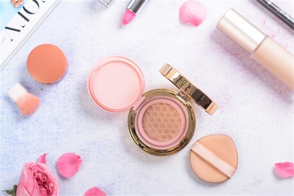 气垫bb和气垫cc霜哪个好