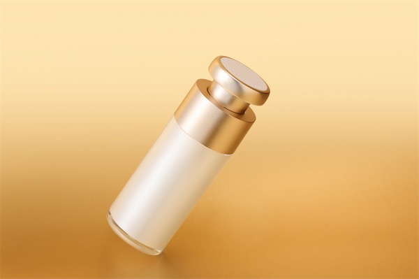 化妆水和爽肤水的使用顺序是什么