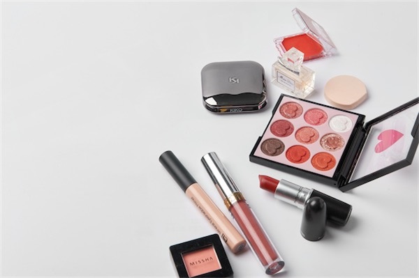 镜面唇釉好还是雾面好