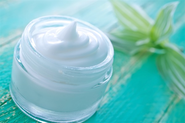 面部凝胶要不要洗