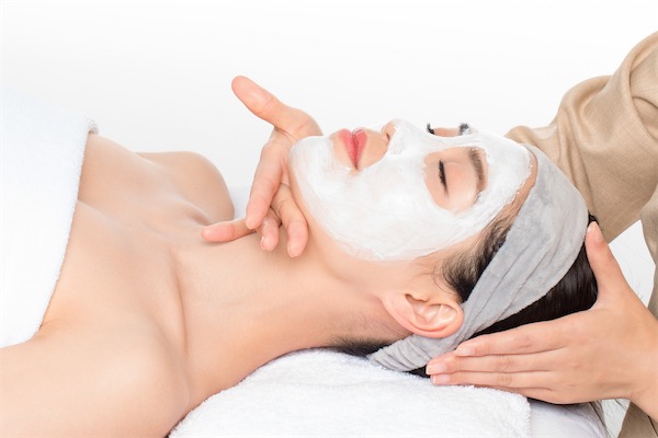 白泥面膜用了有点刺痛怎么回事