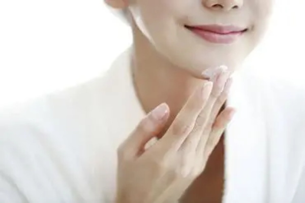 2022三亚免税店必买好评紧致面霜10大推荐，极速塑造立体V面提升轮廓，淡化皱纹抗衰老超有感