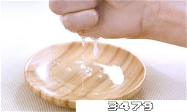 面膜的精华液第二天还能用吗