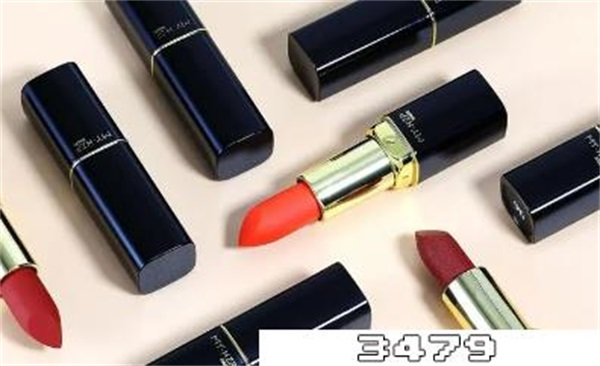 口红重量一般都是多少克的，口红正常情况下多少克
