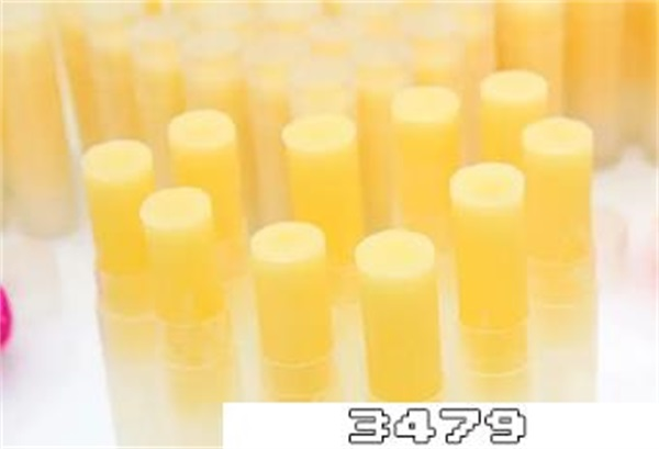 唇膏可以涂睫毛吗，唇膏涂眼睫毛上真的会变长吗