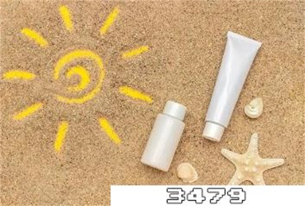 涂防晒霜需要用卸妆水还是用洗面奶