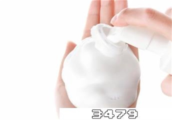 开了的洗面奶保质期多久，开了的洗面奶放一年还能用吗