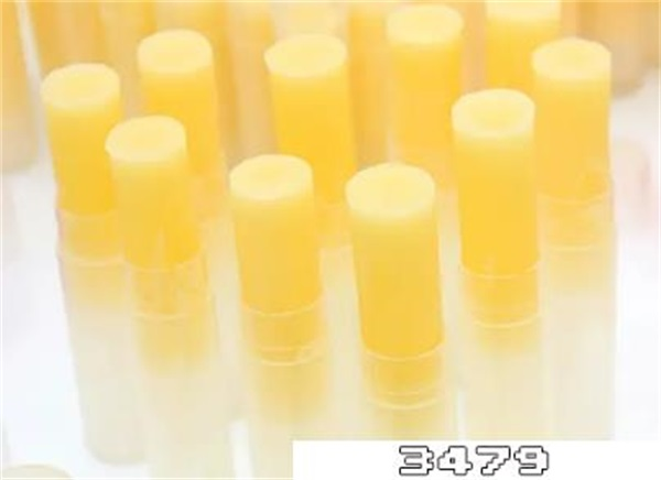 唇膏怎么做最简单，自制唇膏的方法有哪些