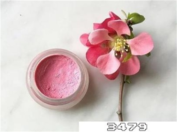 用鲜花做口红可以怎么做简单，鲜花做口红安全吗