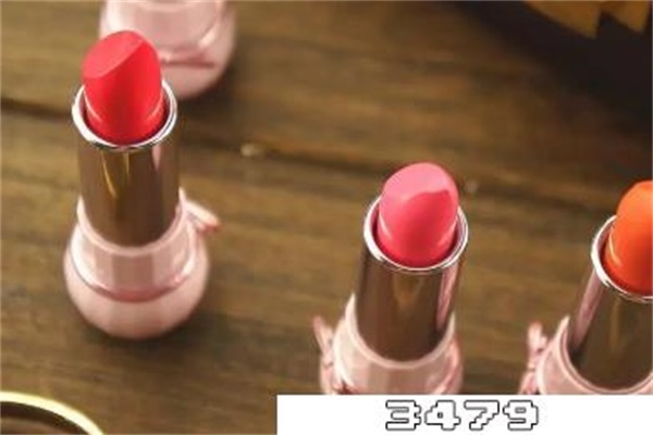 口红旋转不上来怎么办，口红旋转的失灵了怎么办