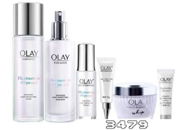 爽肤水乳液精华液顺序怎么用，先擦哪个