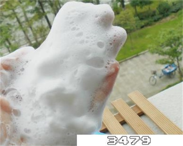 白醋和洗面奶使用顺序，用白醋洗脸前要用洗面奶洗脸吗