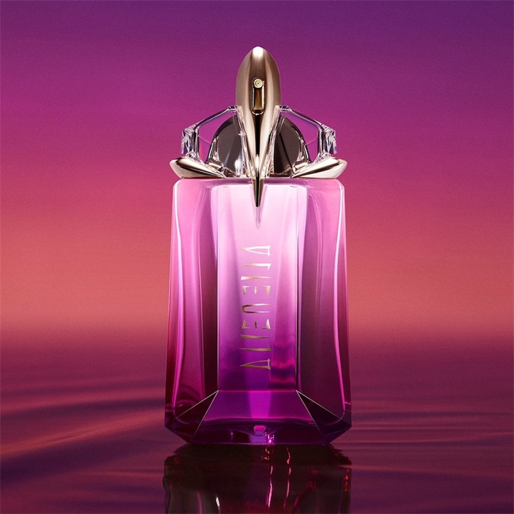 Mugler推出Alien Pulp Eau de Parfum Fruitée 新香水
