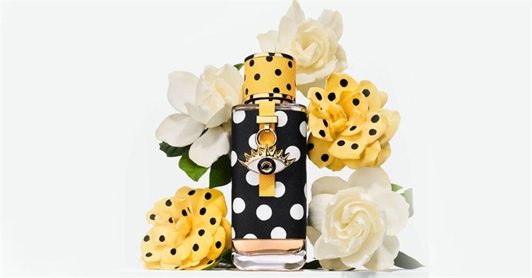 卡罗琳娜·埃雷拉CAROLINA HERRERA推出Fearless & Fabulous Dot Drama限量版